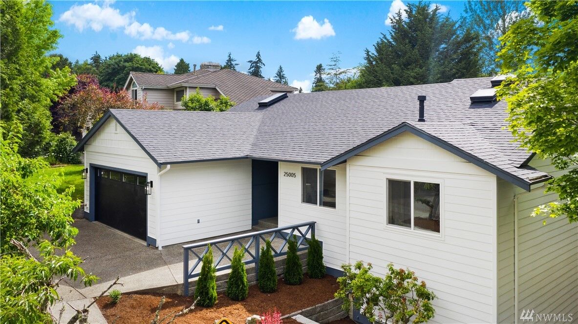Property Photo:  25005  18th Avenue S  WA 98198 
