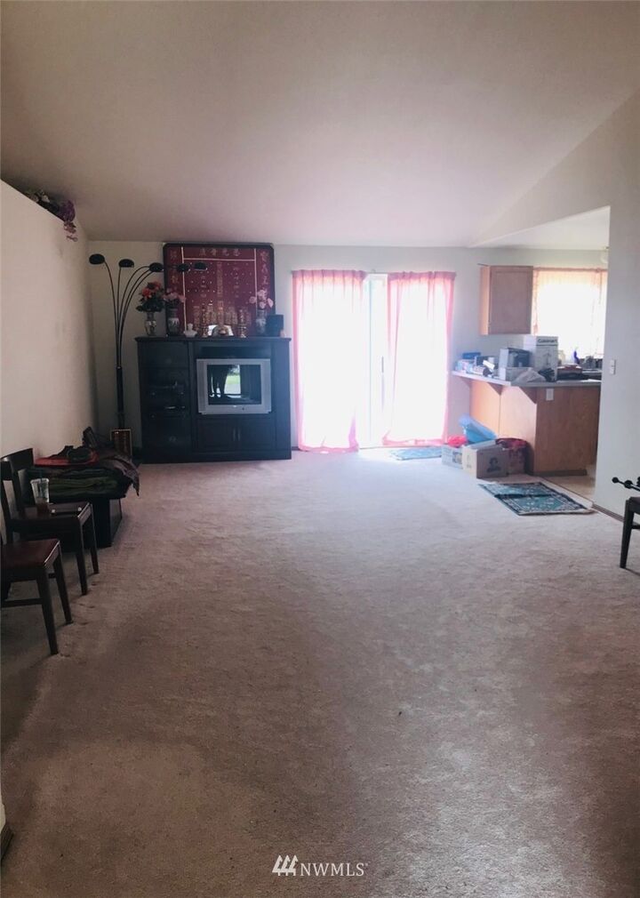 Property Photo:  1813  Juneman Street  WA 98531 