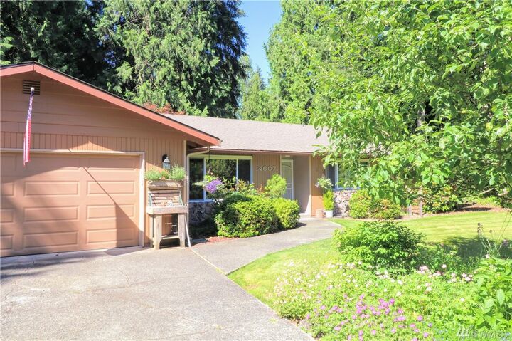 Property Photo: 4607 Claridge Drive SE WA 98501