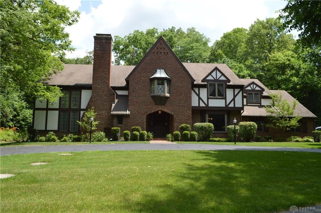 Property Photo:  130 Roscommon Drive  OH 45503 