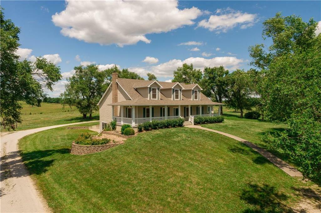 Property Photo:  1727 NW 50th Road  MO 64061 