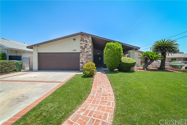 Property Photo:  11432 Gerald Avenue  CA 91344 