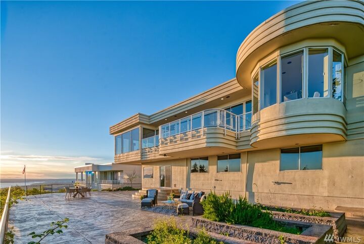 13921 SE 47th Street  Bellevue WA 98006 photo