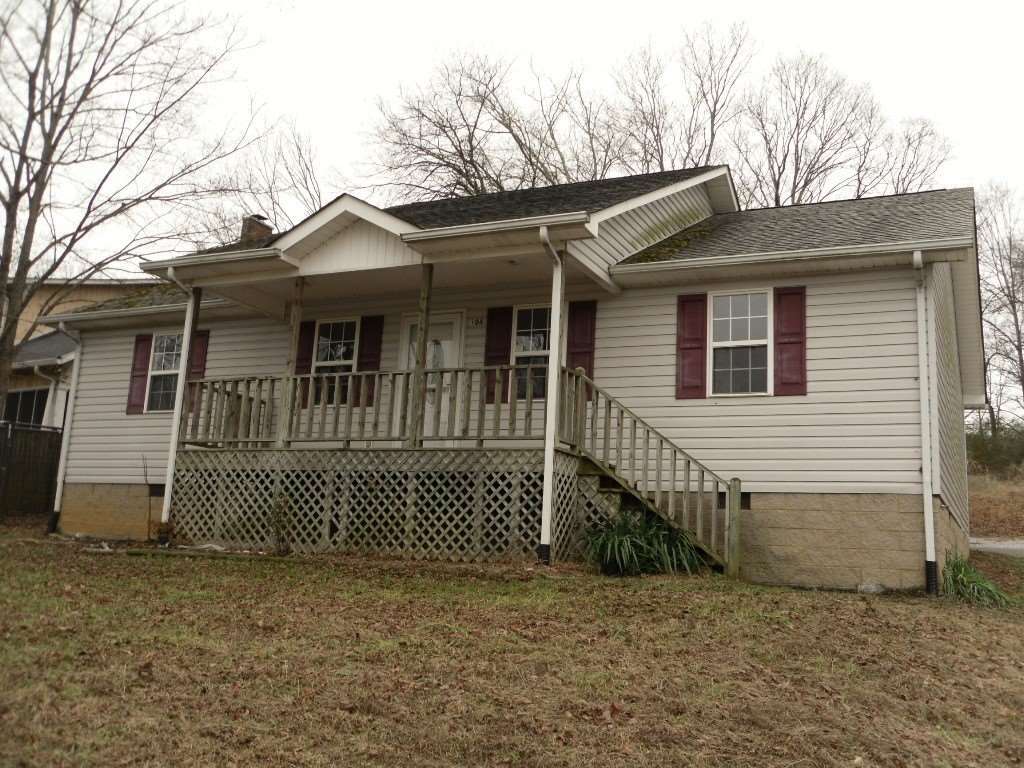 Property Photo:  104 Oak Street  TN 37303 