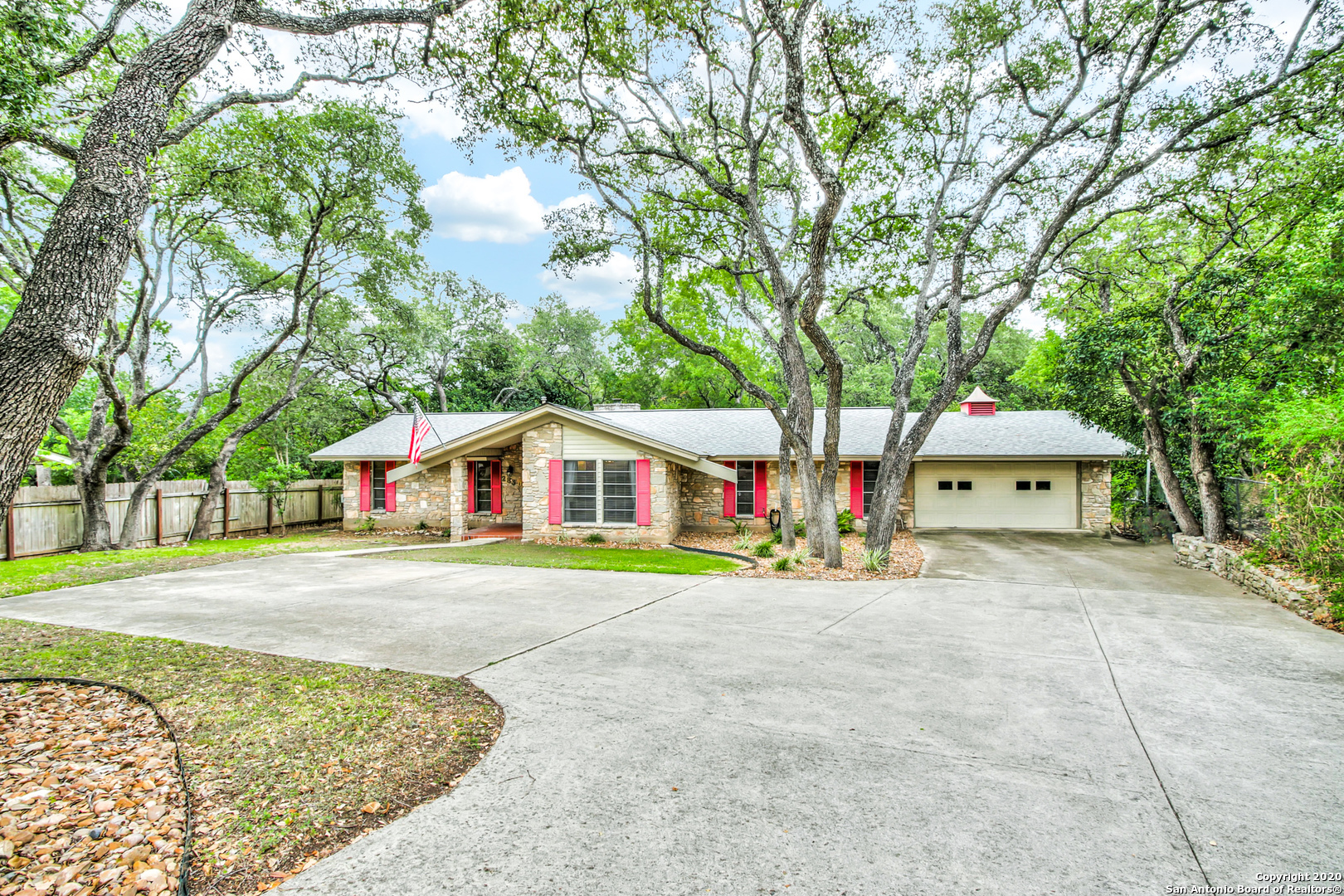 Property Photo:  2830 Deer Ledge St  TX 78230 