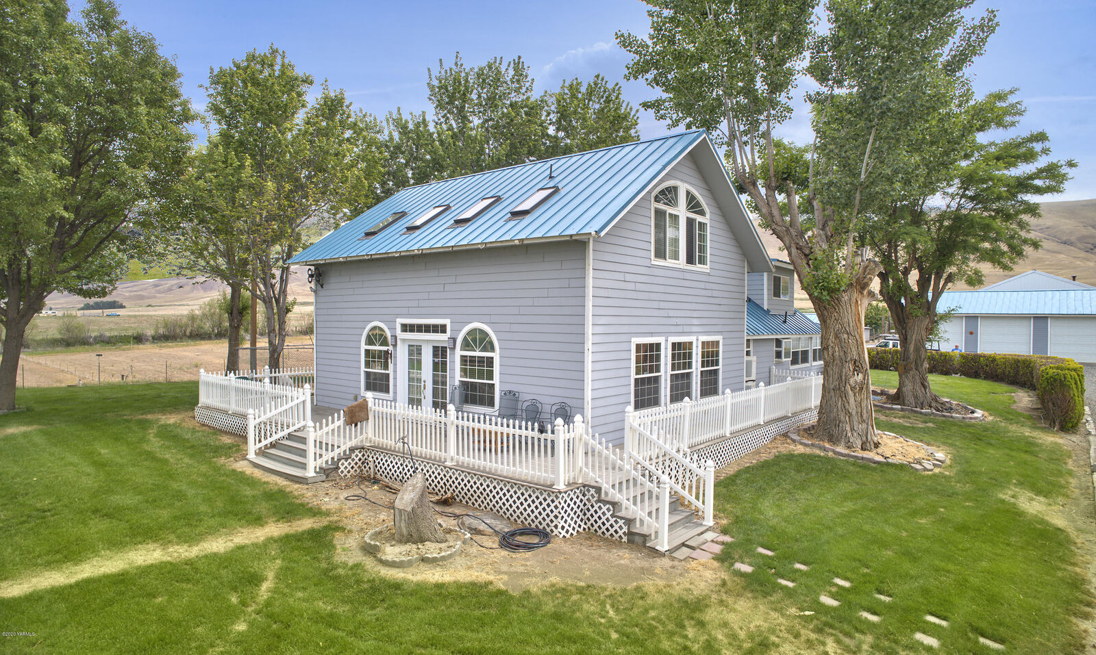 Property Photo:  11180 Pumphouse Rd  WA 98952 