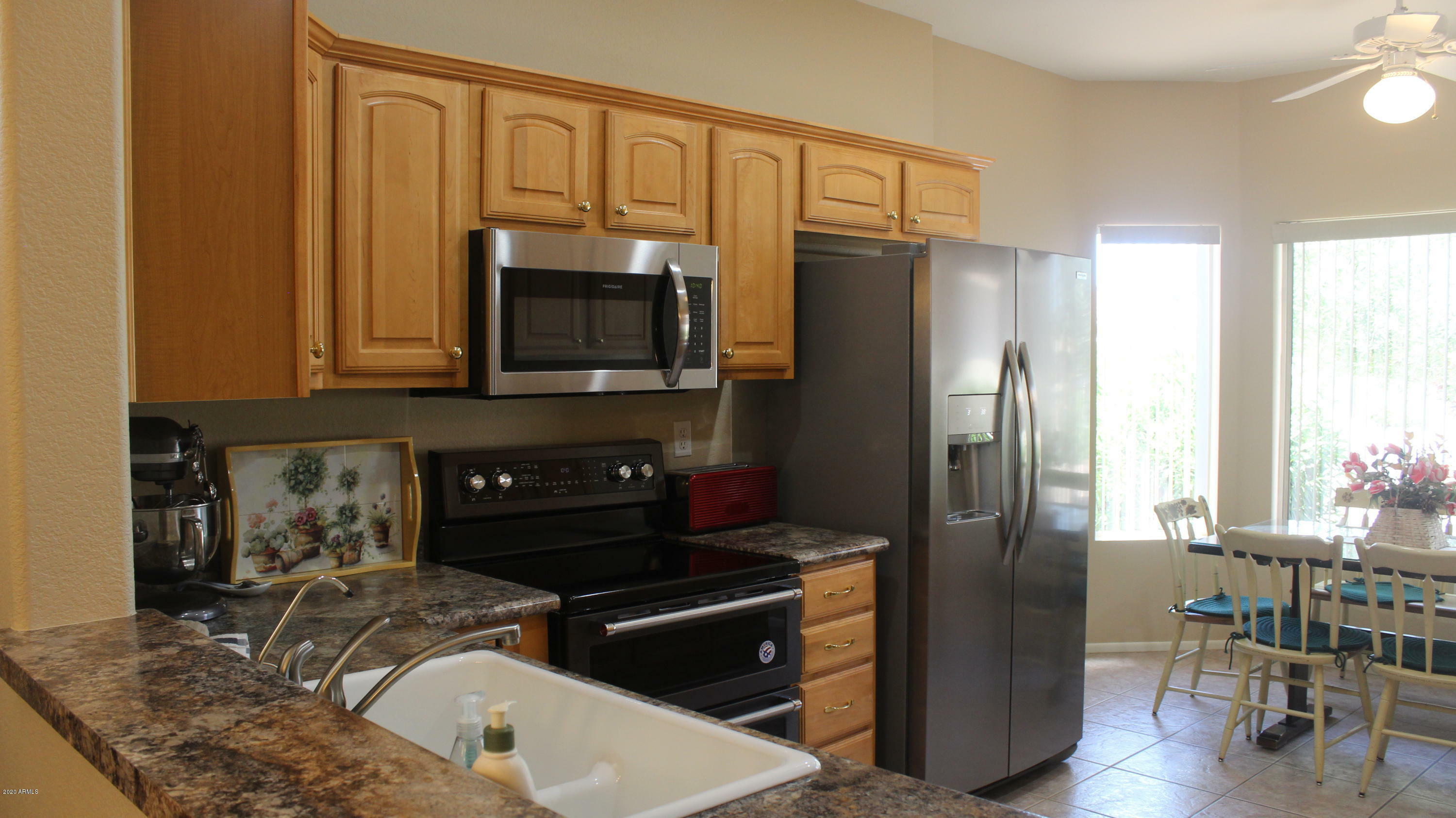 Property Photo:  15624 W Grand Creek Lane W  AZ 85374 