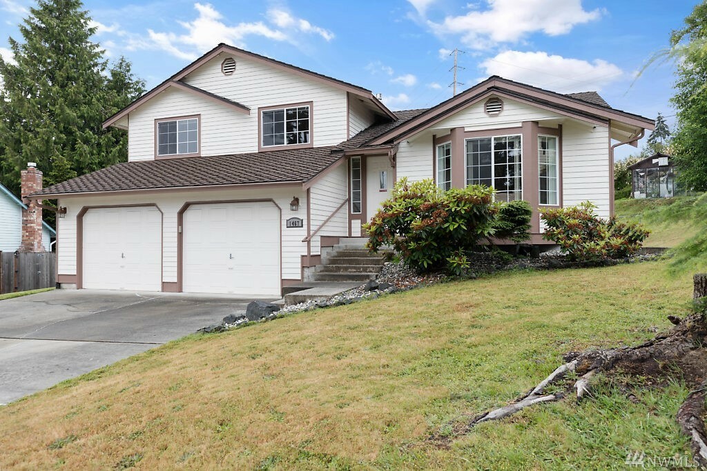 Property Photo:  1467 NW Outrigger Lp  WA 98277 