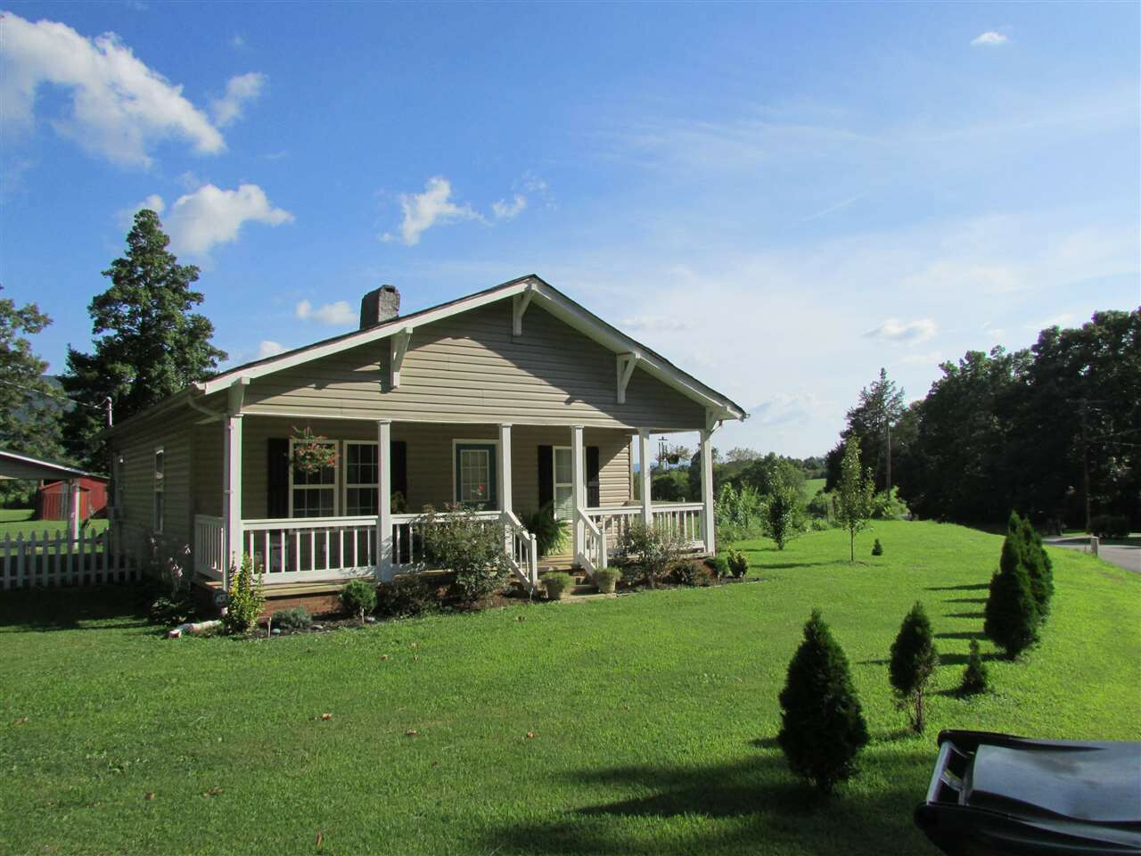 Property Photo:  445 County Road 890  TN 37331 