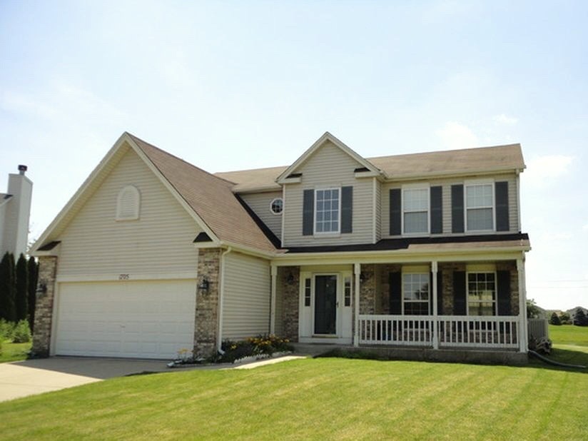 Property Photo: 1705 Hidden Oaks Court IL 60586