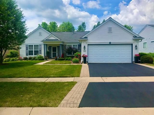 Property Photo: 12431 Flowerwood Lane IL 60142