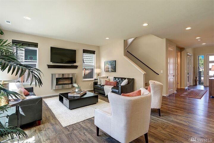 Property Photo:  383 S 163rd Street  WA 98148 