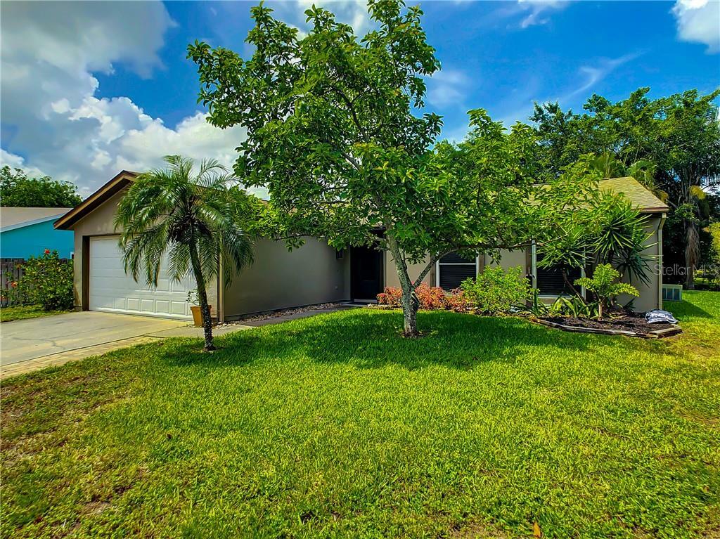 Property Photo: 6419 36th Avenue W FL 34209