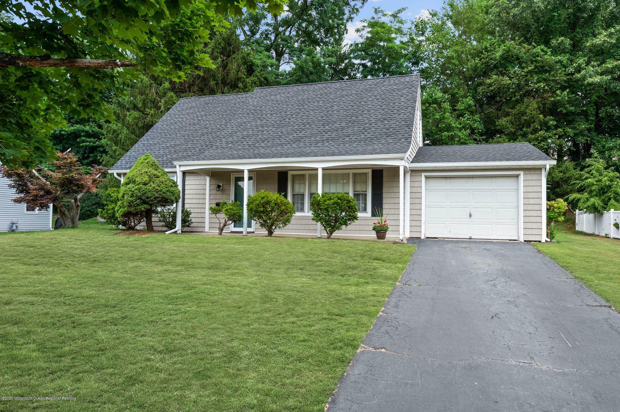 Property Photo:  40 Oxford Lane  NJ 07747 