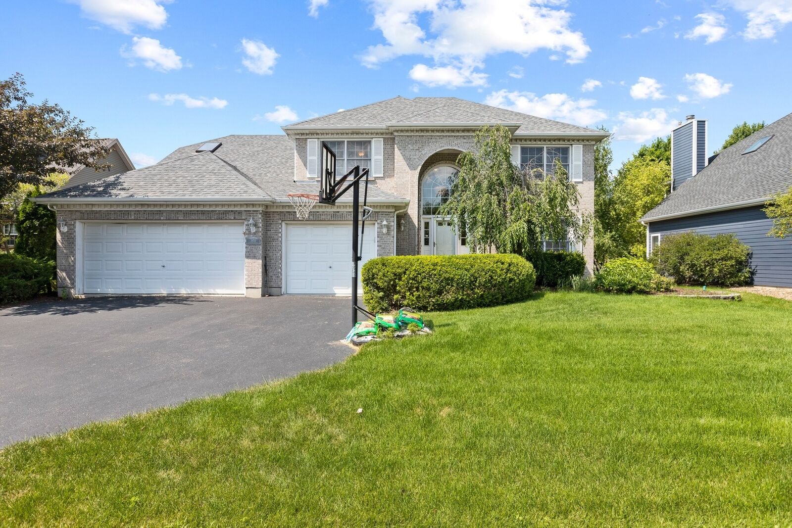 Property Photo: 2655 Hoddam Road IL 60564