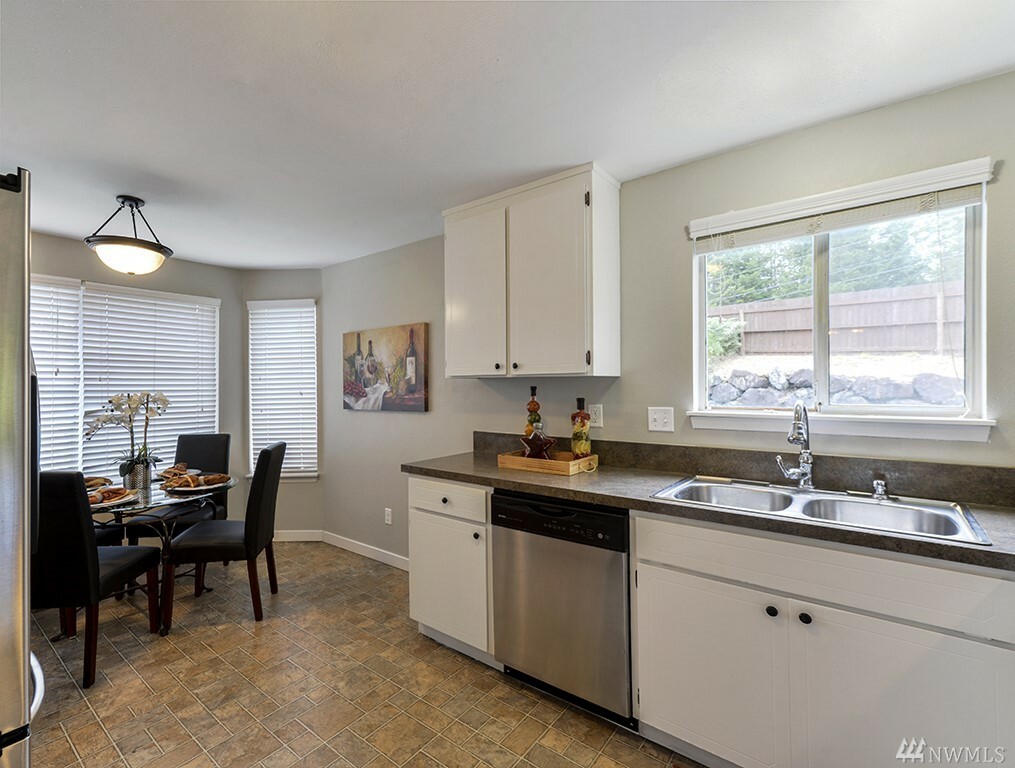 Property Photo: 11268 SE 268th St WA 98030