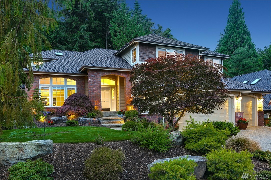 Property Photo: 15922 63rd Dr SE WA 98296