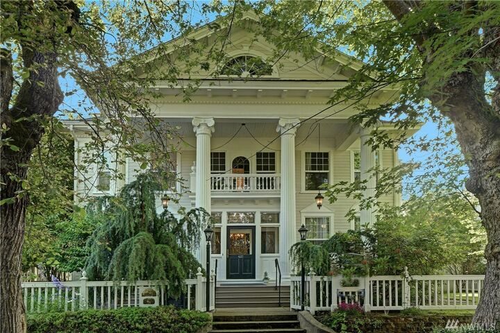 421  30th Avenue S  Seattle WA 98144 photo