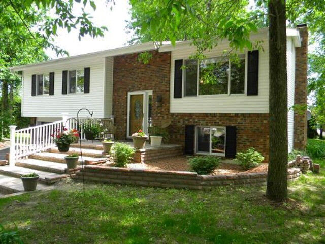 Property Photo:  3 Shamrock Court  NY 12901