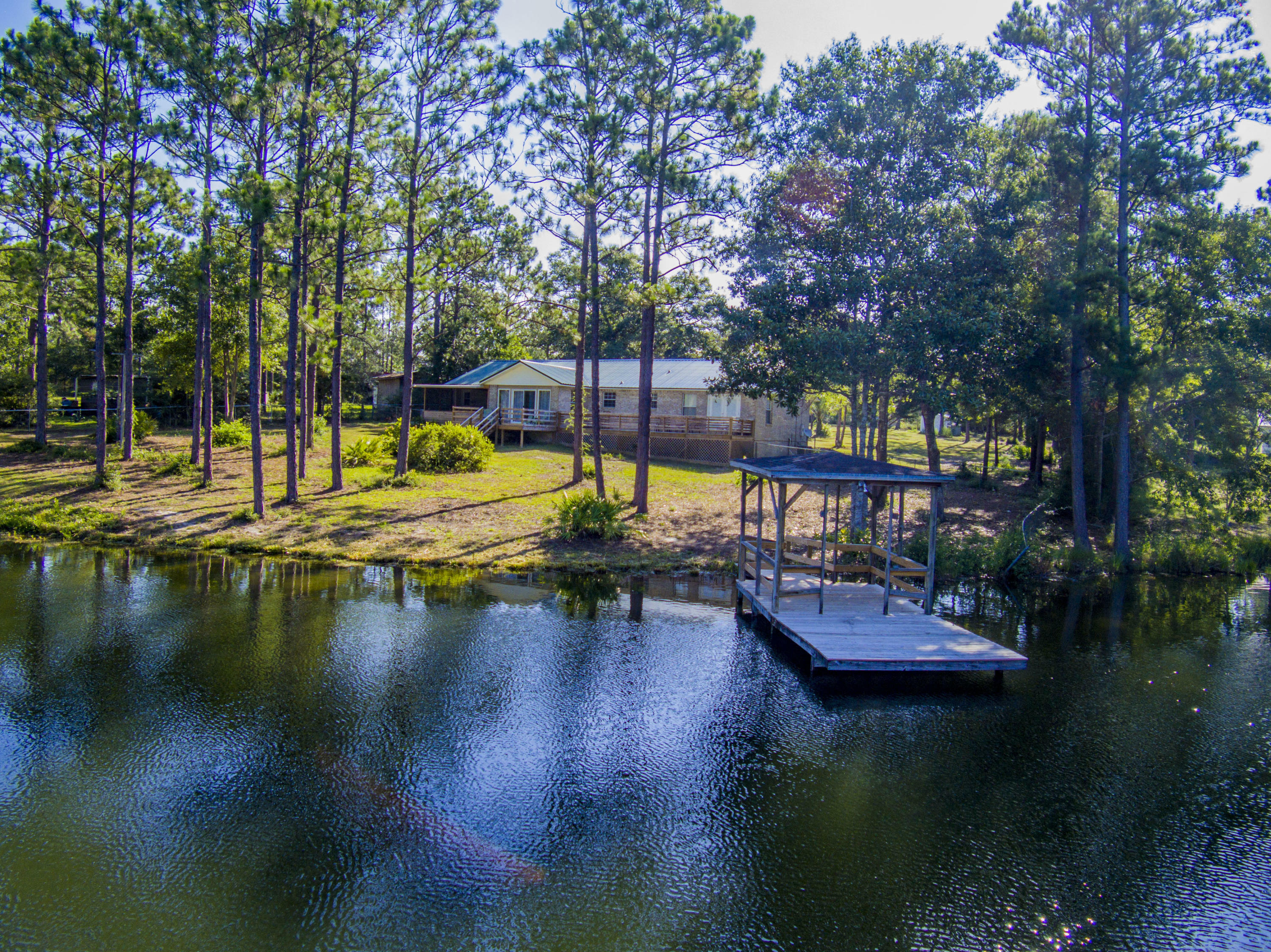 Property Photo:  5282 Clint Mason Road  FL 32539 