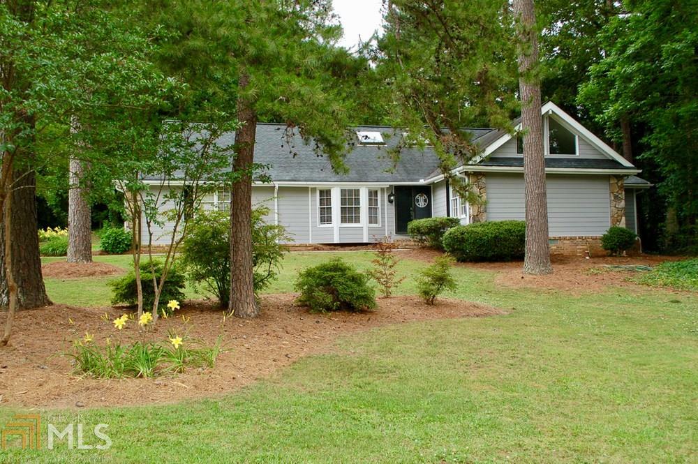 Property Photo:  560 Ridgewater Dr  GA 30068 