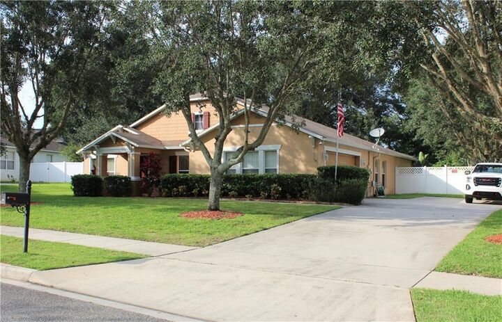 Property Photo:  2439 Breezy Meadow Rd  FL 32712 