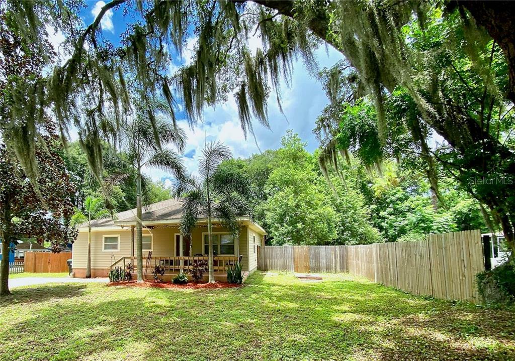 Property Photo:  125 10th Avenue  FL 34761 