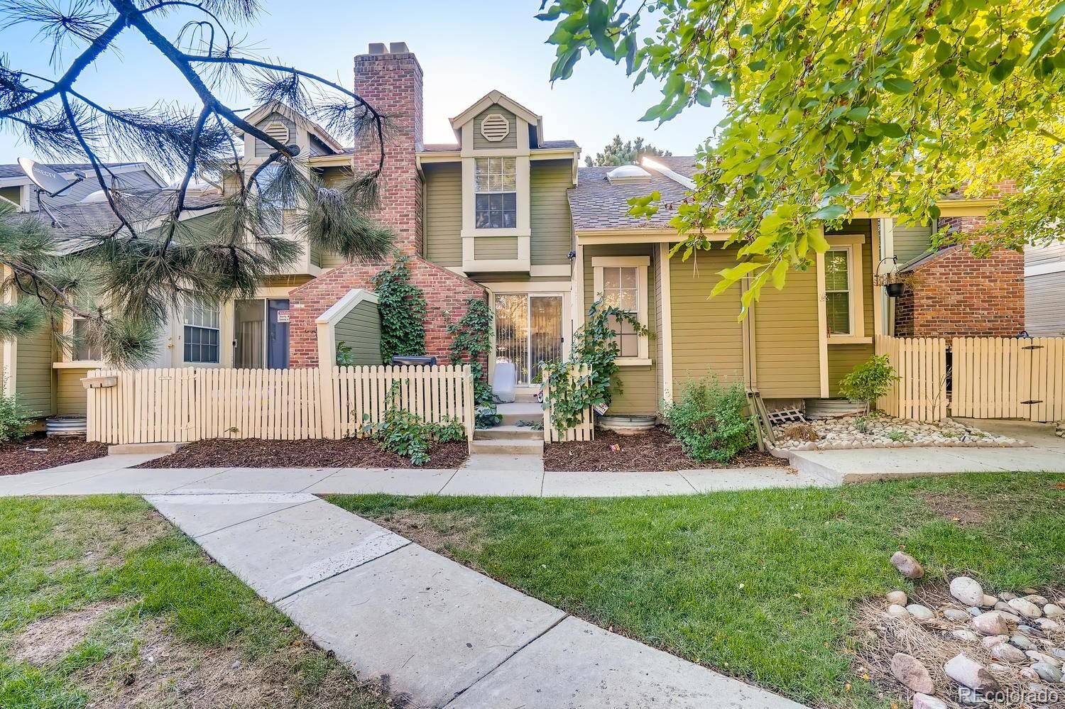 Property Photo:  2005 S Helena Street F  CO 80013 