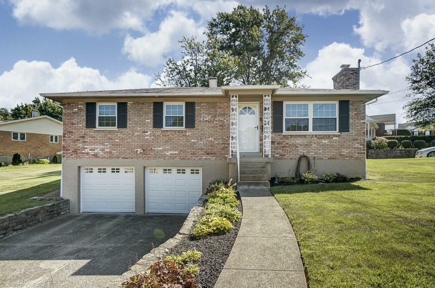 Property Photo: 4022 Wildcherry Ct OH 45248