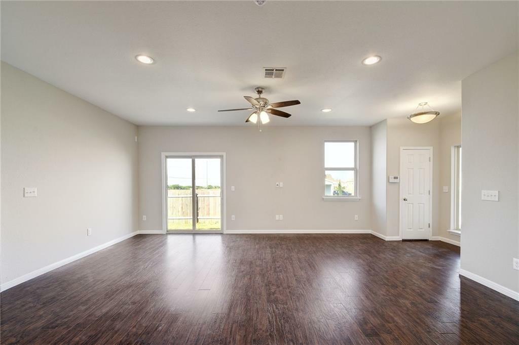 Property Photo:  306 Twisted Oaks Lane  TX 78610 