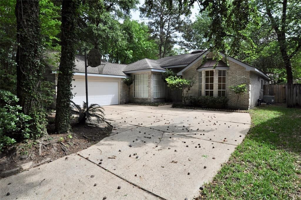Property Photo: 3322 Highland Laurels Drive TX 77345