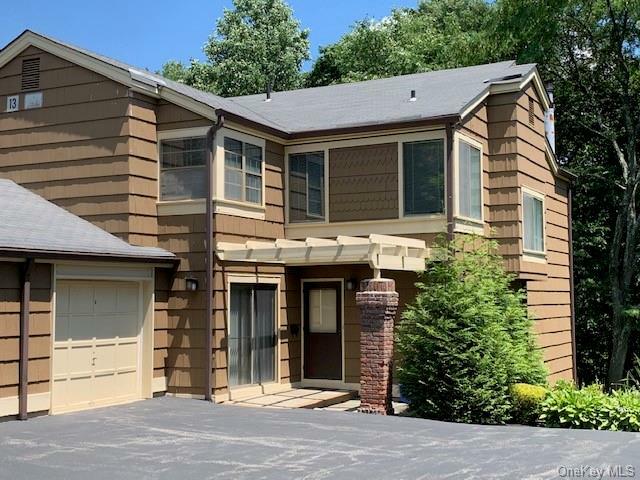 107 Treetop Circle  Nanuet NY 10954 photo