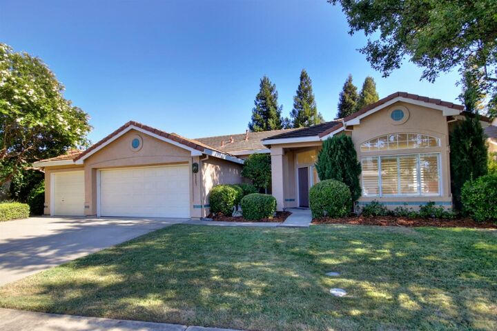 9257 Dever Circle  Elk Grove CA 95624 photo