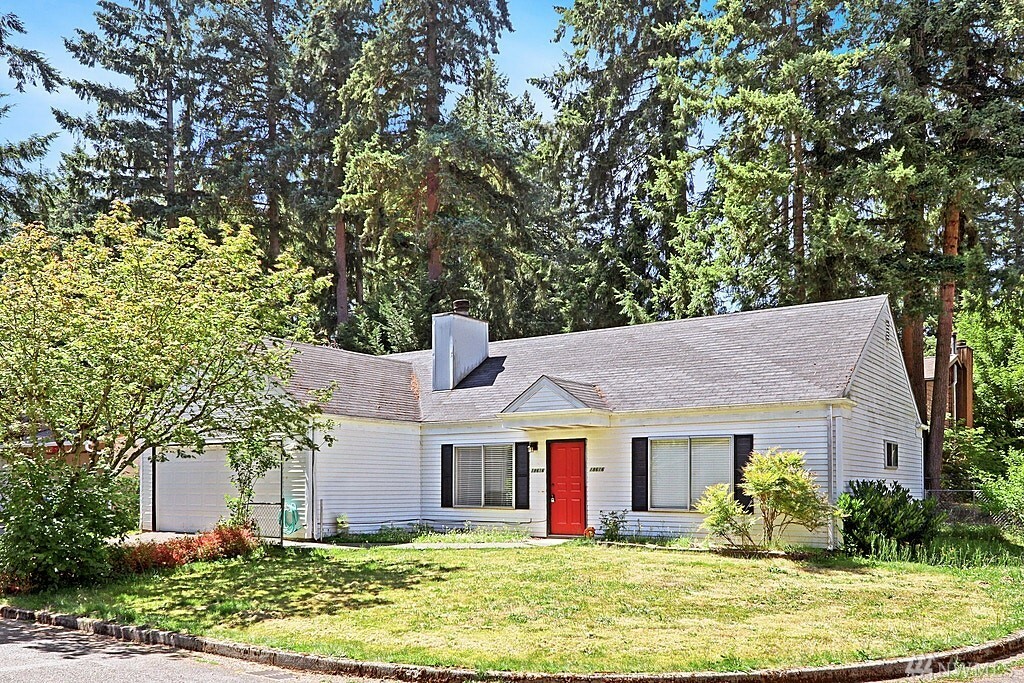 Property Photo:  18616 SE 265th St  WA 98042 