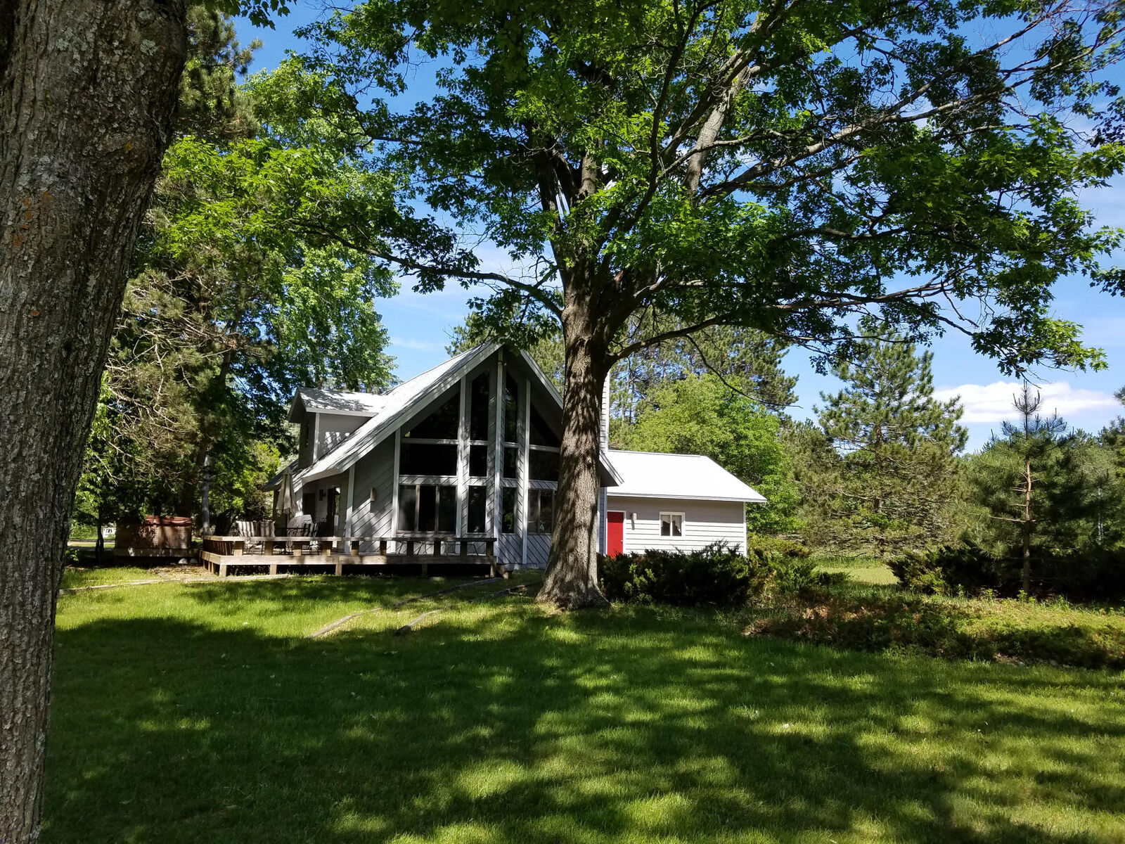 Property Photo:  1645 Lakewood Drive  MI 49735 