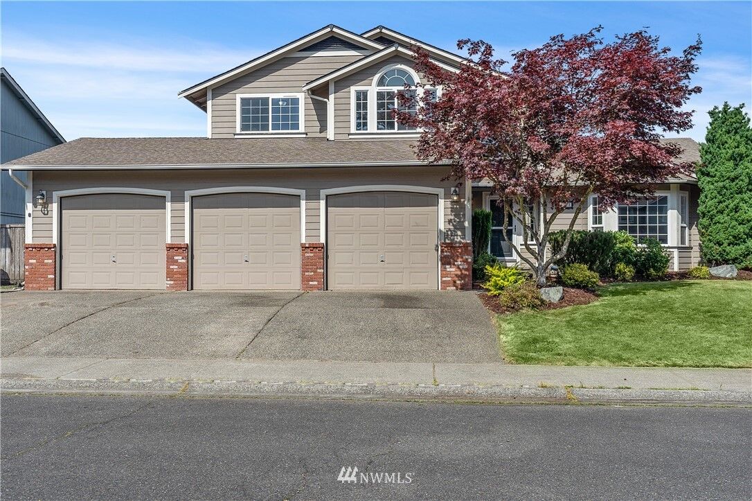 Property Photo: 11702 123rd Avenue Ct E WA 98374