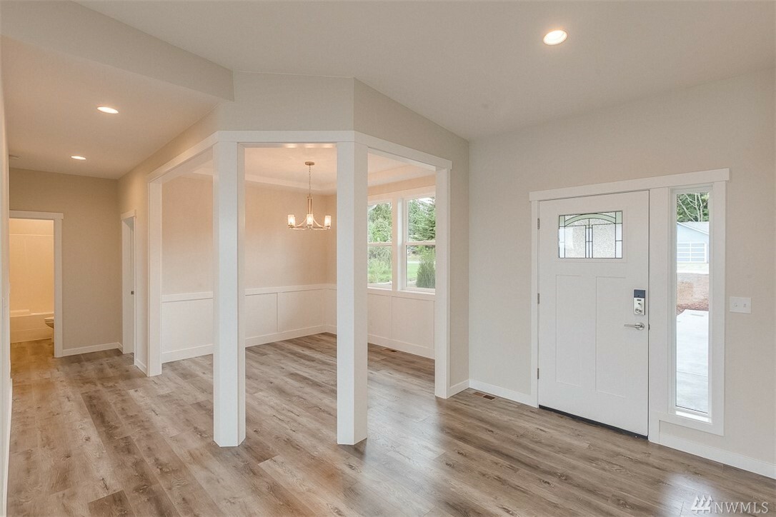 Property Photo: 1107 St Moritz Ct WA 98282