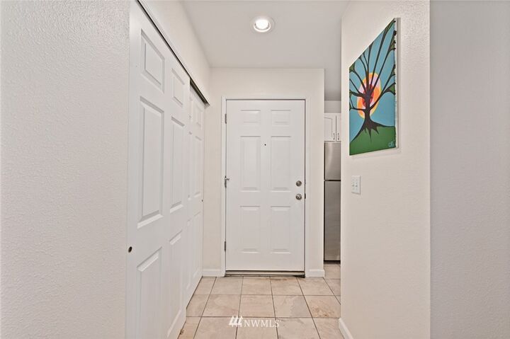 Property Photo: 4120 212th Street SW B202 WA 98043