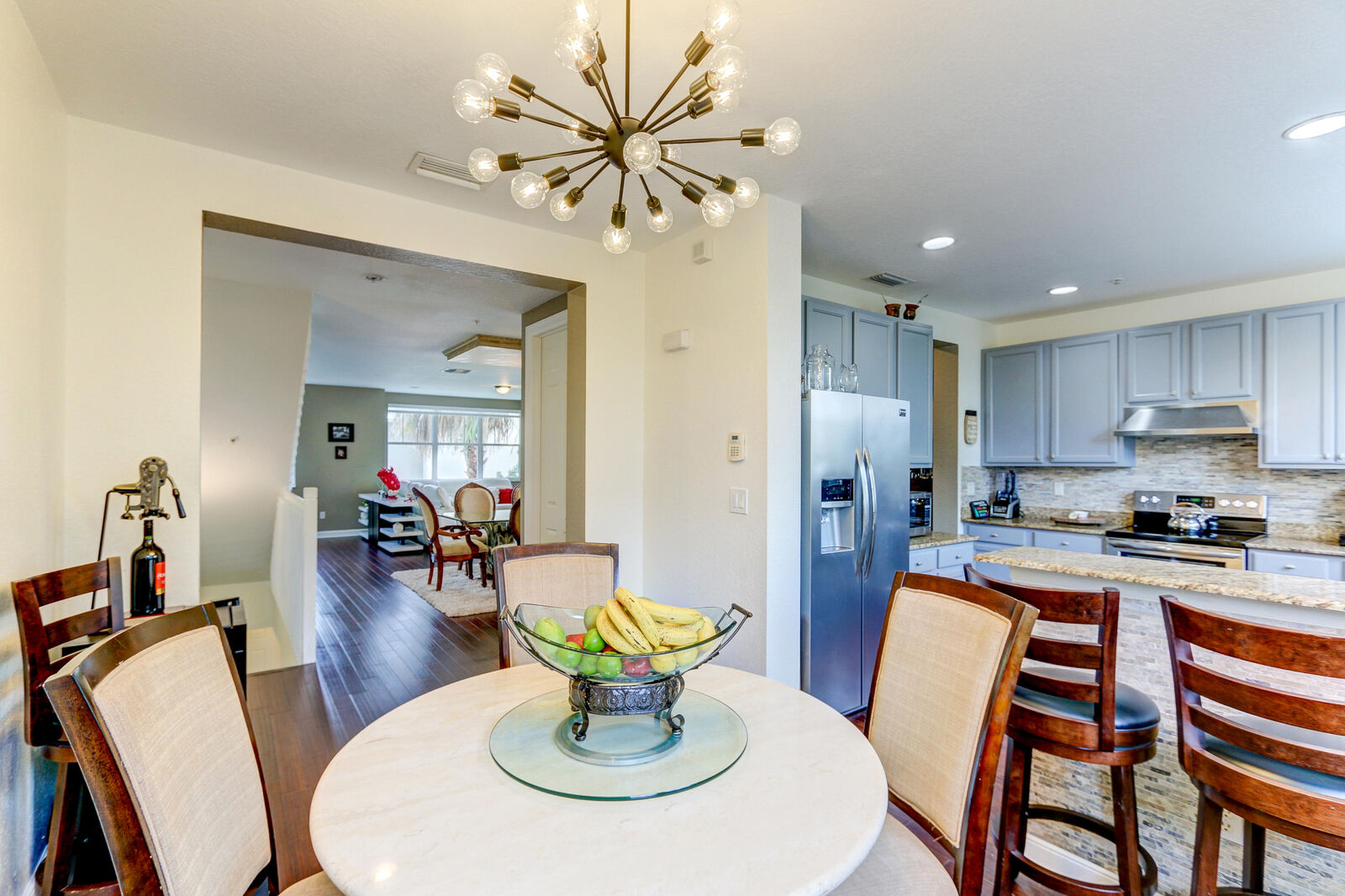 Property Photo:  1710 Mission Court 1  FL 33401 