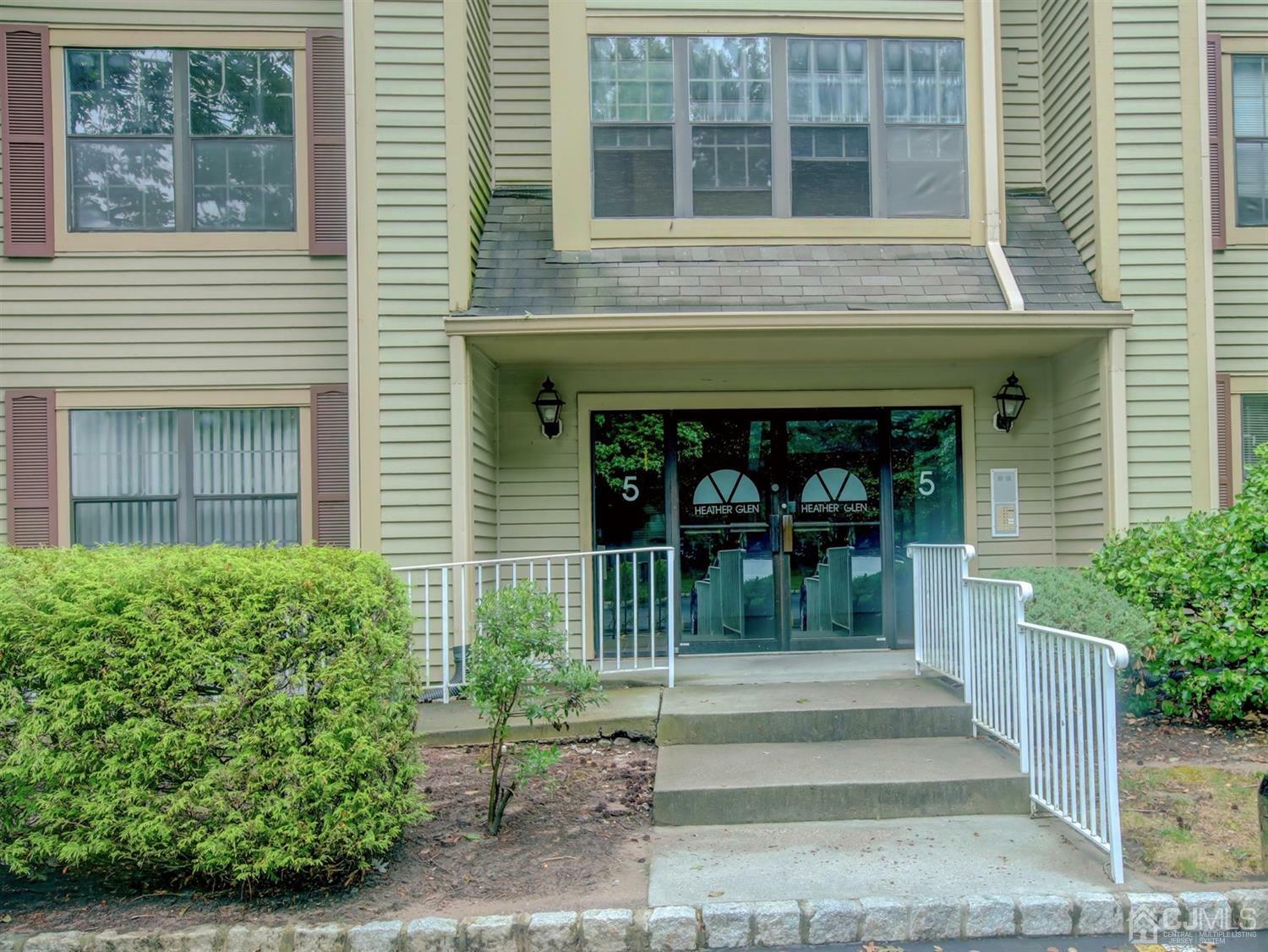 Property Photo:  506 Chester Court  NJ 08828 