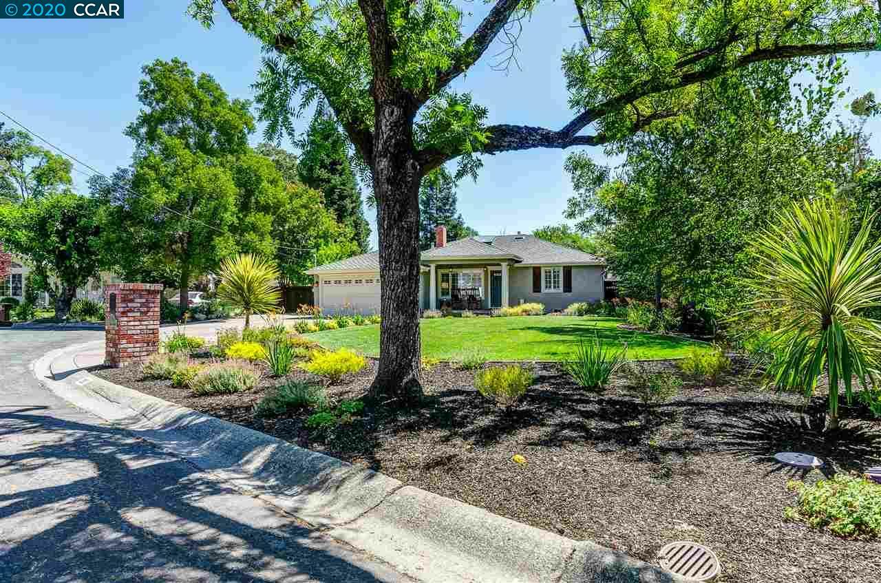 Property Photo:  220 Keats Cir  CA 94523 