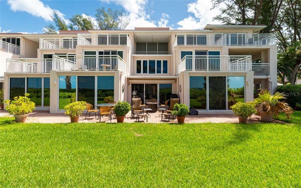 Property Photo:  5055 Gulf Of Mexico Drive 512  FL 34228 