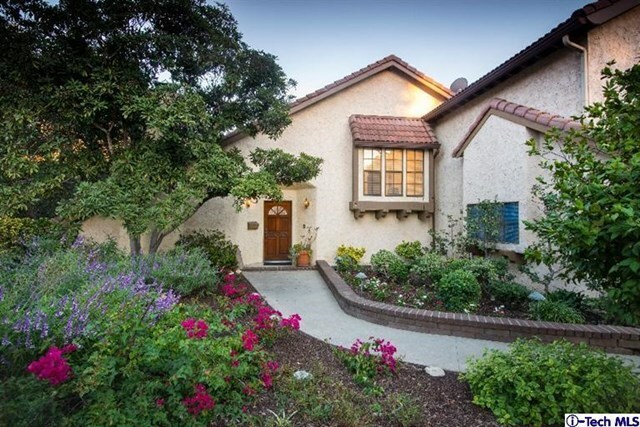 Property Photo: 2536 Canyon CA 91107