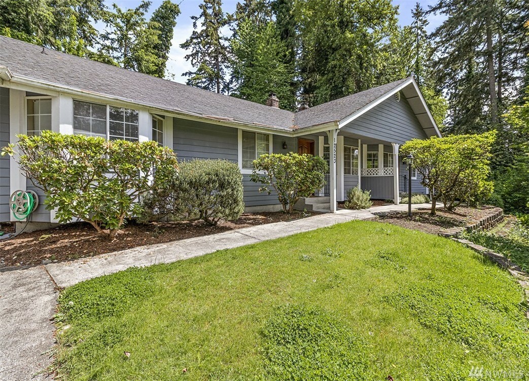 Property Photo:  12523 Nyanza Rd SW  WA 98499 