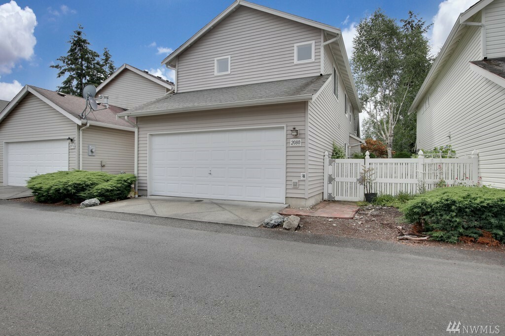 Property Photo:  2080 McDonald Ave  WA 98327 