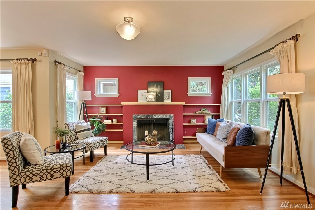 Property Photo: 7052 19th Ave NE WA 98115