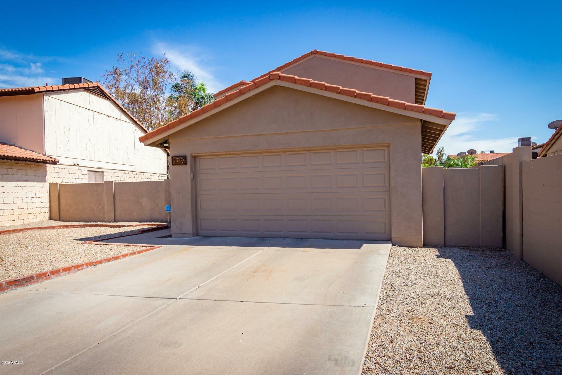 Property Photo: 2719 W Temple Street AZ 85224