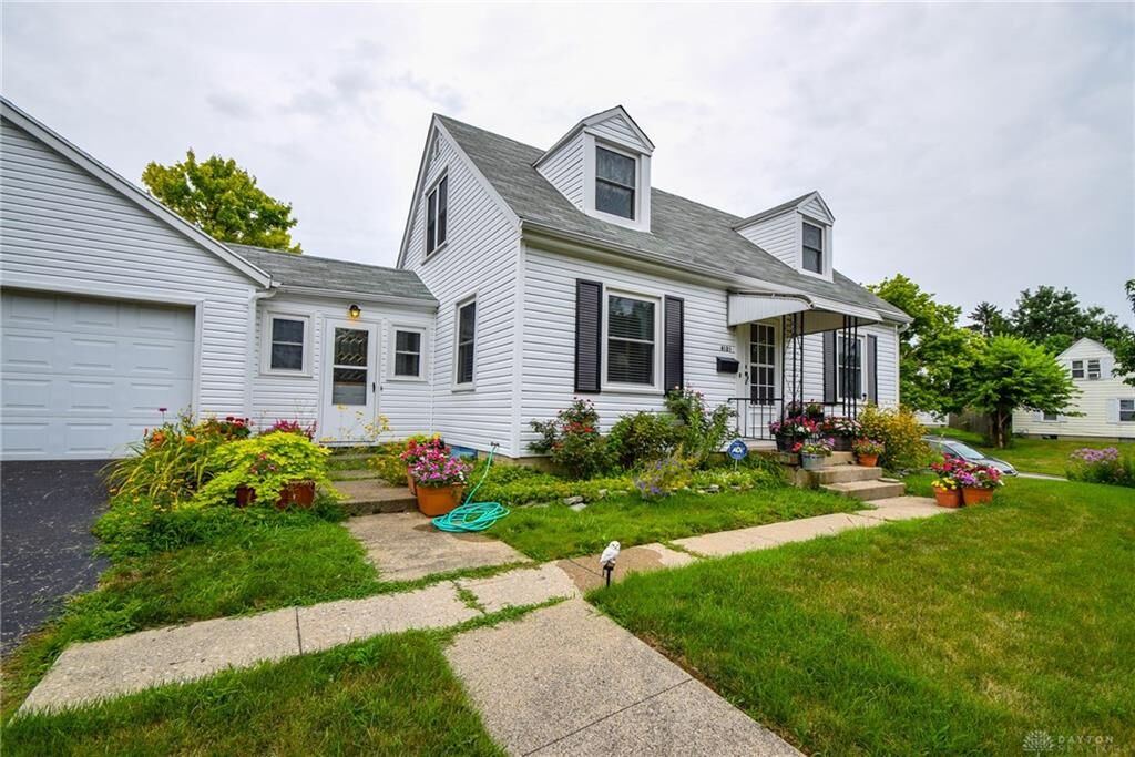 Property Photo: 4121 Woodbine Avenue OH 45420