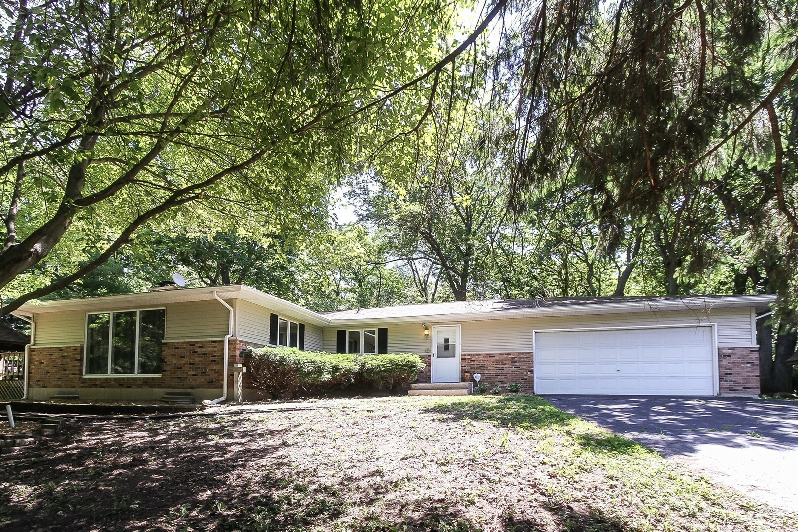 Property Photo:  816 Black Partridge Road  IL 60051 