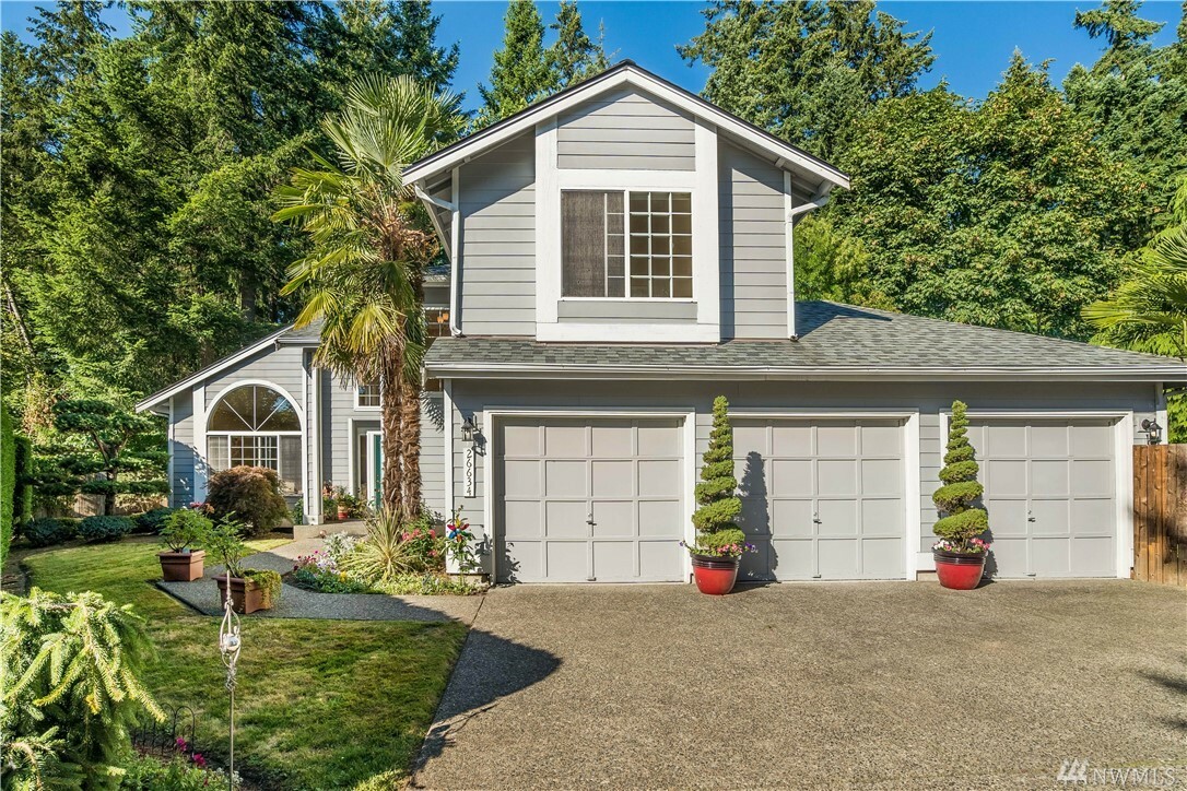 Property Photo:  26634 231st Place SE  WA 98038 